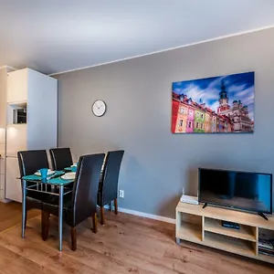 Apartament B&f Garbary Business&family - Parking